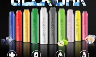 Geek Bar Usa e Getta: Recensione e Gusti delle usa e getta GeekVape